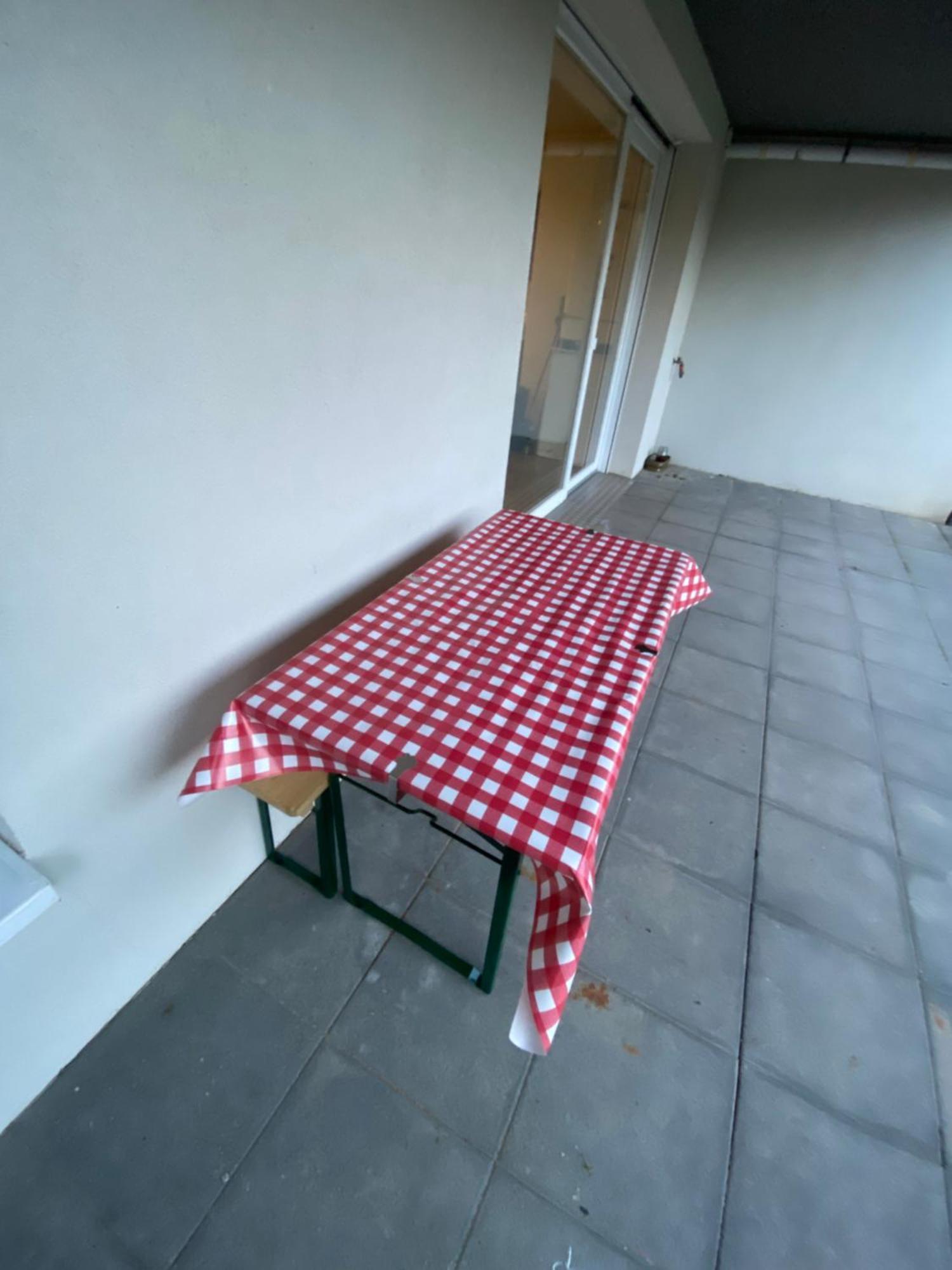 Chez Charlie Apartment Houssen
